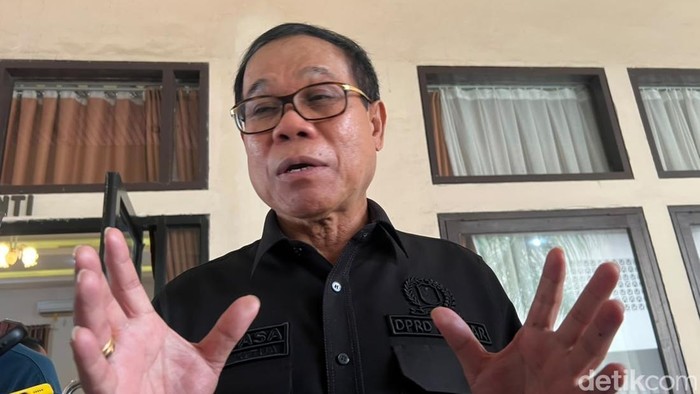 Wakil Ketua DPRD Kalbar, Prabasa Anantatur (Ocsya Ade CP)