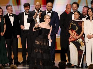 Apple Bikin Sejarah di Emmy Awards 2026, Borong 29 Piala