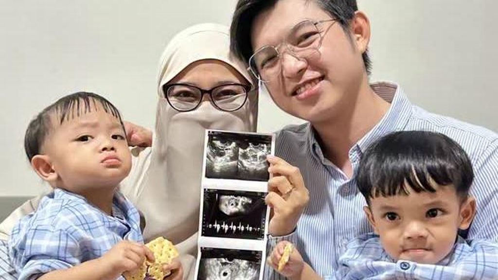 Istri Ustaz Dennis Lim Takbir Hamil Alami di Bagian yang Gak Disangka