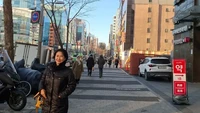 Aku sendiri harus punya pikiran yang positif terus gitu. Aku pengin sembuh. Aku sudah nge-gym lagi, aku sudah berenang, aku sudah jalan-jalan ke luar negeri, syuting, ceritanya dan mengajak pejuang kanker untuk terus membentuk pikiran positif. Foto: Instagram @yurikeprastika7