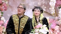 Foto 'Pernikahan' Andre Taulany-Amanda Rigby di Acara TV, Jadi Pengantin Jawa