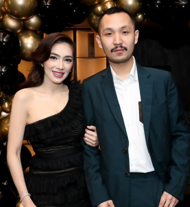 Unggahan Angel dan Gusti Ega pun langsung meendapat banyak komentar. Tak sedikit yang ikut mengucapkan selamat ulang tahun. Foto: Instagram/@gustiega
