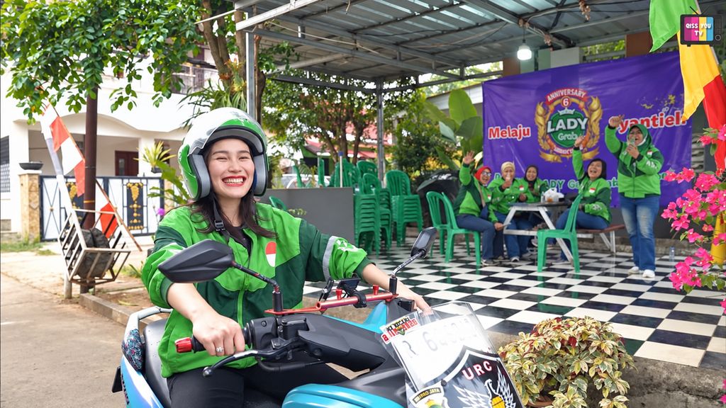 Cerita Ayu Ting Ting Nongkrong Bareng Komunitas Lady Grab Usai Mobil Mogok