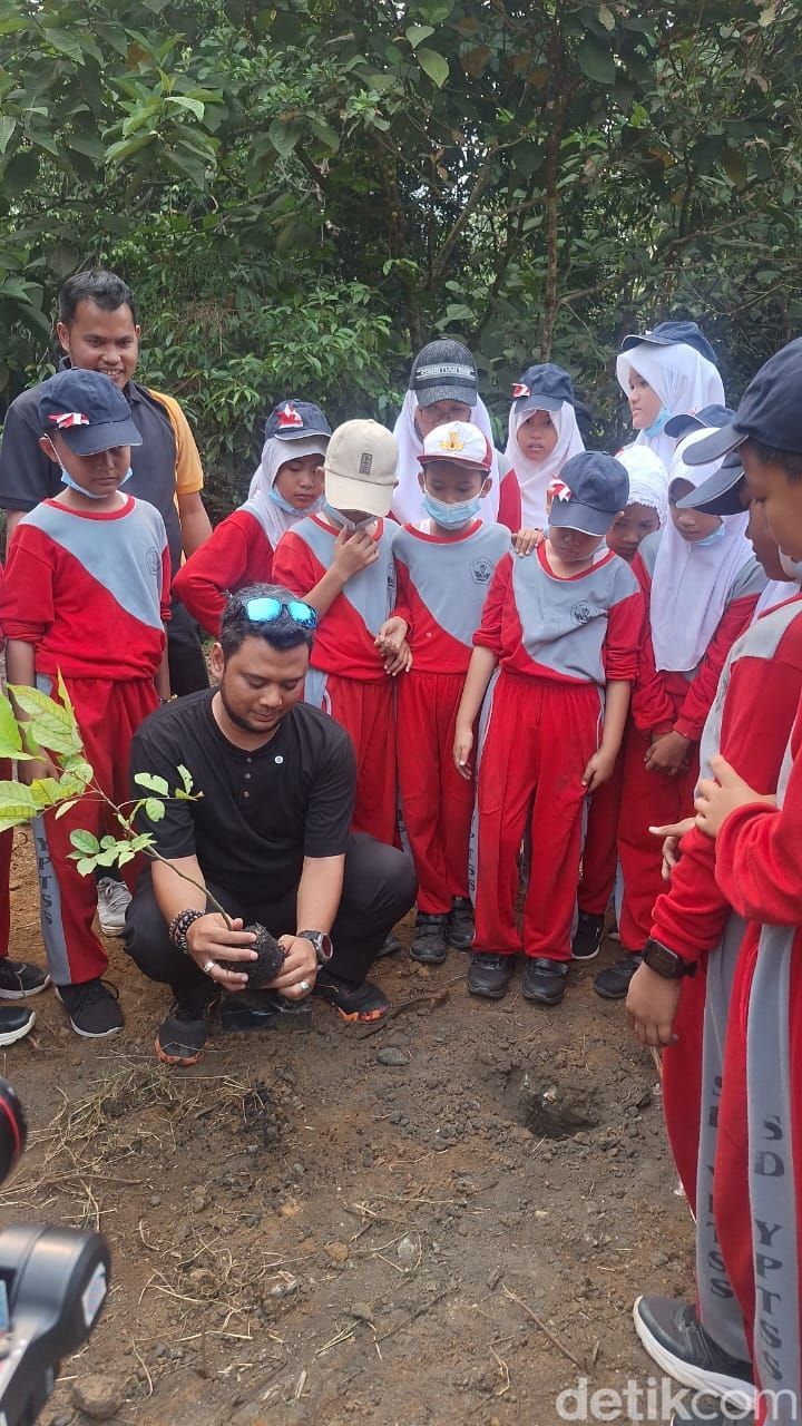 Dari Pohon hingga Satwa, Anak Solok Selatan Belajar Menjaga Alam