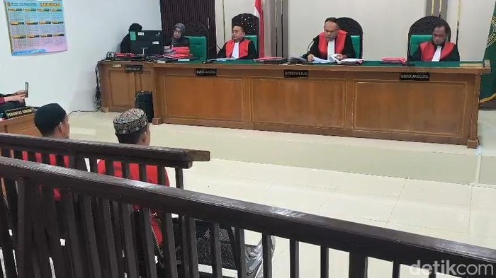 Dua terdakwa kurir sabu di Palembang jalani sidang vonis