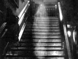10 Foto Misterius Abad Ini yang Sampai Sekarang Tak Terjelaskan