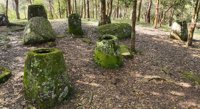 Guci kuno Laos berusia lebih dari 2.000 tahun lalu.