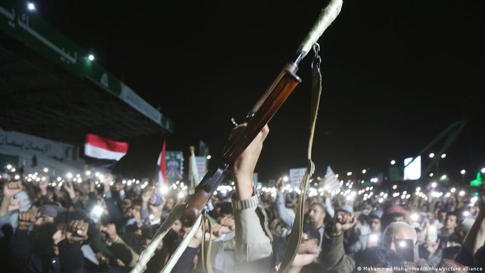 Kelompok Houthi membantah telah menargetkan Mekah setelah Arab Saudi mengatakan pertahanan udaranya mencegat drone yang diluncurkan dari Yaman sebelum memasuki wilayah udara kota suci tersebut (Mohammed Mohammed/Xinhua/picture alliance)