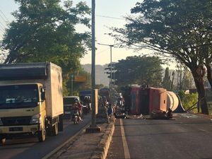 Petugas Damkar Pangkep Tewas Kecelakaan Saat Tugas Jadi 3 Orang