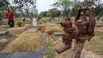 Kemarau Panjang, Rumput Makam di Menteng Pulo Mulai Menguning