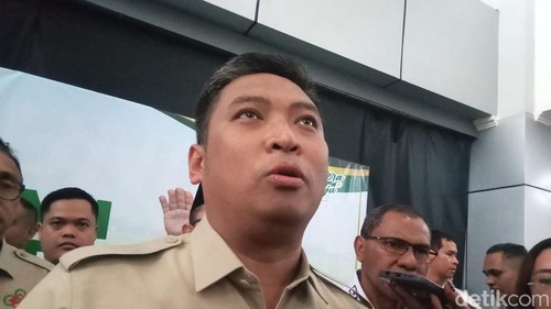 Kepala BGN sekaligus Ketua Umum HKTI Sudaryono, saat memberitahu keterangan kepada awak media, Rabu (16/9/2026).