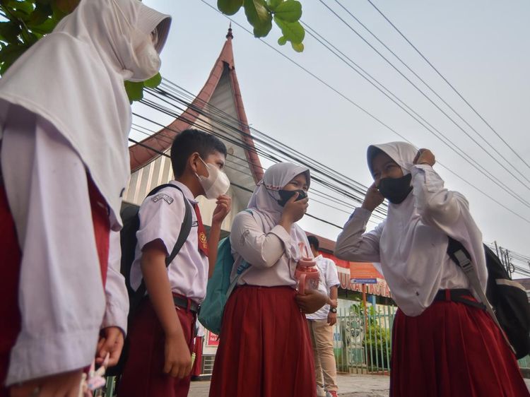 Kualitas Udara Memburuk, Siswa di Padang Dipulangkan dan Kembali PJJ