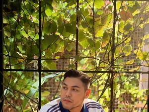 Liburan ke Jepang, Ivan Gunawan Asyik Ngopi hingga Makan Steak Wagyu