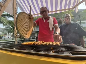 Pakai Resep Warisan Ibu, Mantan Komando Angkatan Udara Kini Jualan Sate
