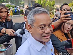 Di Istana Merdeka, Suahasil Umumkan Utang BLBI Lunas