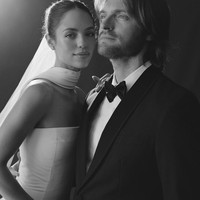Claudia memakai empat gaun Oscar de la Renta sekaligus dalam rangkaian acara pernikahannya yang berlangsung di pekan terakhir Agustus 2026. Foto: Dok. Instagram VogueWedding, Claudia Sulewski