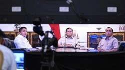 Prabowo Minta Kapolri All Out Tindak Tegas Korporasi Pelaku Karhutla