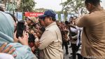 Prabowo Sapa Warga Usai Resmikan LRT Kelapa Gading - Manggarai
