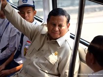 Jajal LRT dari Kelapa Gading-Manggarai, Prabowo: Jakarta Kaya!