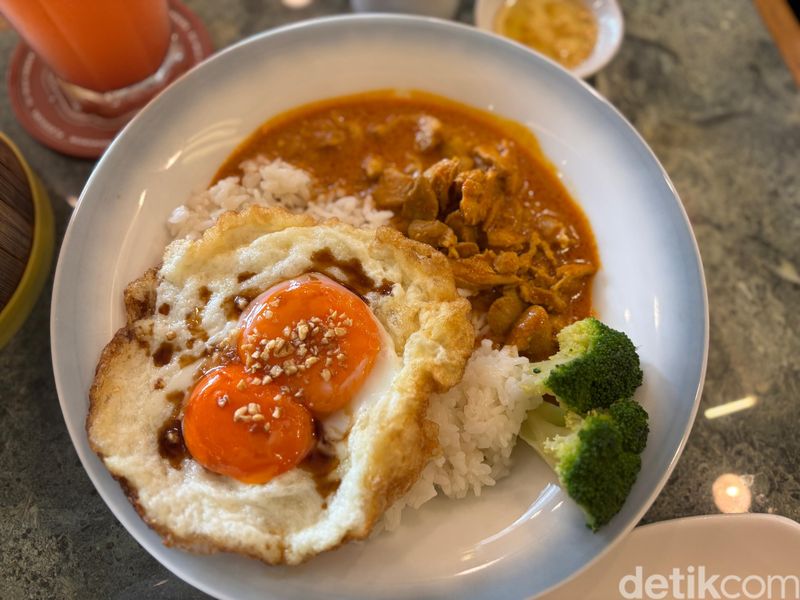 Su Wah, kafe ala Hong Kong