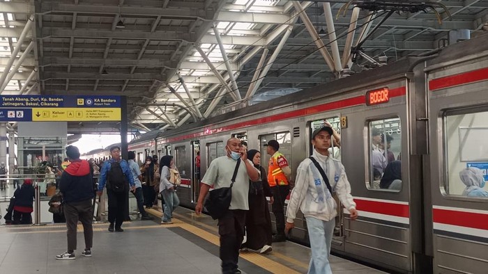 Suasana Stasiun Manggarai (Shonya/detikcom)