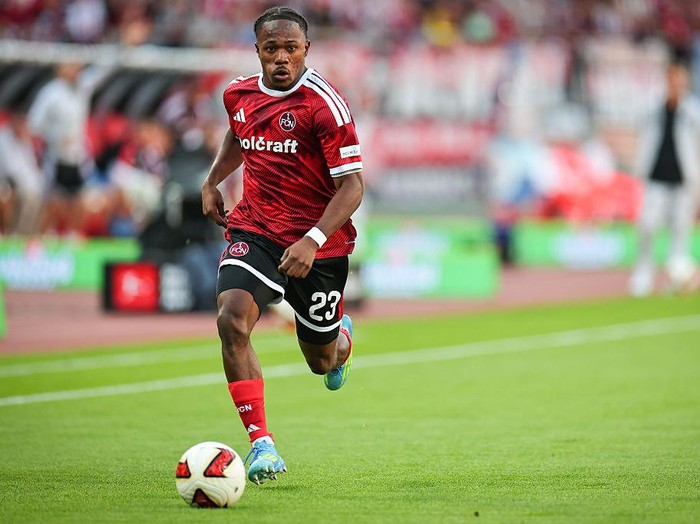 11 September 2026, Bavaria, Nuremberg: Soccer, Men: 2. Bundesliga, 1. FC Nrnberg vs. Hannover 96, Matchday 5 at Max-Morlock-Stadion. Mohamed Ali Zoma (1. FC Nrnberg) in action. Photo: Daniel Karmann/dpa - IMPORTANT NOTE: In accordance with the regulations of the Bundesliga and the DFB (German Football Association), it is prohibited to use or allow the use of photographs taken in the stadium and/or during the game in the form of sequential images and/or video-like photo series. (Photo by Daniel Karmann/picture alliance via Getty Images)