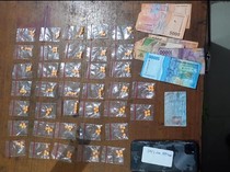 Pengedar Obat Keras di Bekasi Ditangkap, Simpan 148 Butir di Pohon Pisang