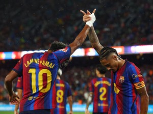 Barcelona Vs Racing Santander: Raphinha Hat-trick, Blaugrana Pesta Gol 7-2