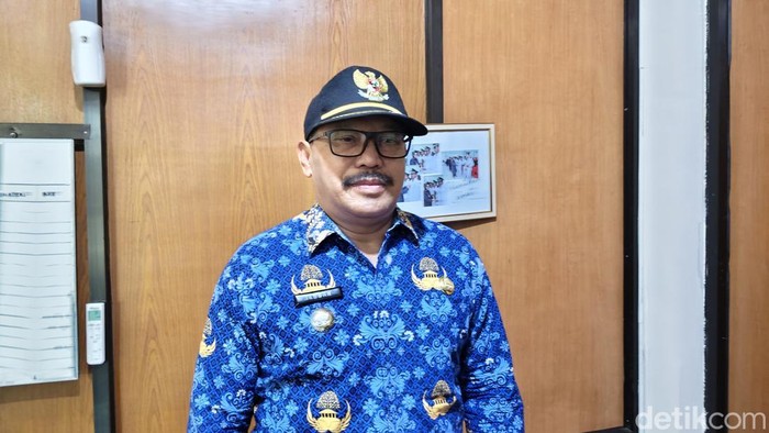 Camat Kartasura Ikhwan Sapto Darmono ditemui di ruang kerjanya, Kamis (17/9/2026)