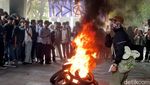 Mahasiswa UINSA Kembali Demo, Aksi Diwarnai Bakar-bakar Ban