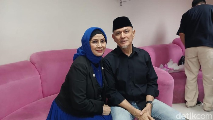 Hengky Tornando dan Baby Zelvia di Jalan Kapten P Tendean, Jakarta Selatan, Kamis (17/9/2026).