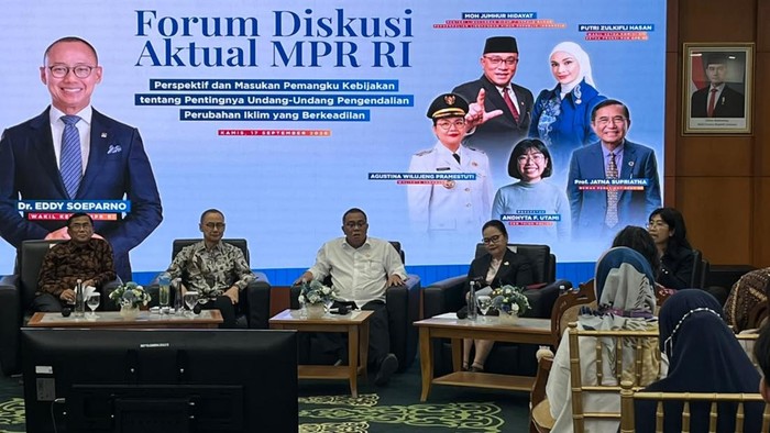 Jumhur Hidayat jadi pembicara di Forum Diskusi Aktual (FDA) MPR RI