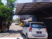Lurah Cek Kanopi Parkiran Warga di Makassar yang Hambat Damkar