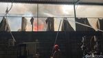 Pabrik Sepatu di Mojokerto Terbakar Hebat