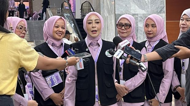 Kegiatan khitanan massal nan digelar PIA DPR (Anggi/detikcom)