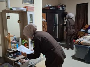Rumah Adik Mantan Bupati Kupang Digeledah Jaksa