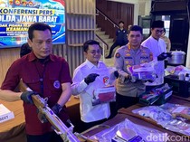 Pria Diduga Perakit Bom di Bandung Barat Diciduk, Bahan Peledak Disita