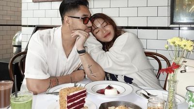 So Sweet! Krisjiana dan Siti Badriah Kulineran bareng Keluarga Kecilnya