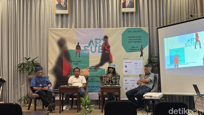 Kurator dan Chief Director ARTSUBS