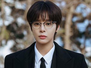 Foto: Seol In Ah Nyamar Jadi Pria, Tampil Cepak di Drakor Love In Disguise