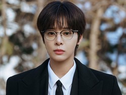 Foto: Seol In Ah Nyamar Jadi Pria, Tampil Cepak di Drakor Love In Disguise