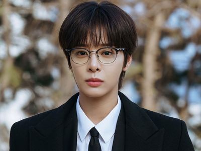 Foto: Seol In Ah Nyamar Jadi Pria, Tampil Cepak di Drakor Love In Disguise