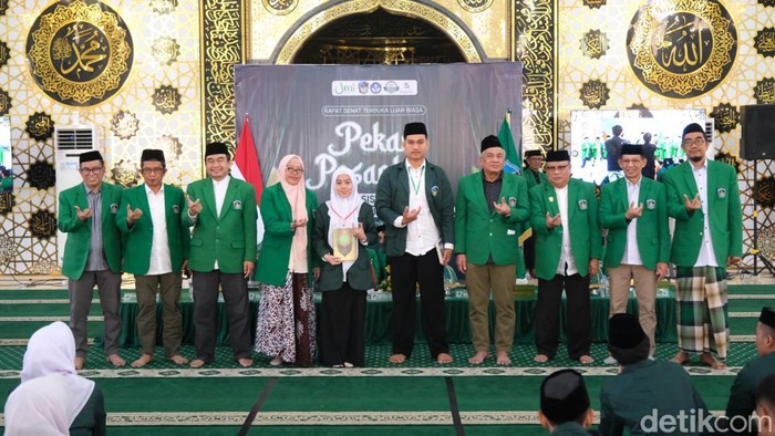 Mahasiswa Baru FTI UMI mengikuti pesantren kilat.