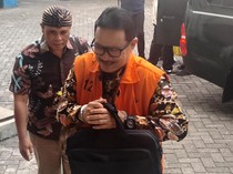 KPK Geledah Dinas Perdagangan-Badan Keuangan Madiun Terkait TPPU Walkot Maidi