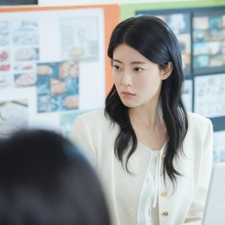 Nam Ji Hyun Versus Mainan Dewasa di Drakor Make Me Tingle
