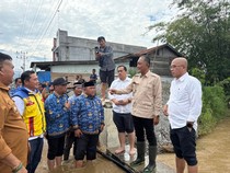 Tinjau Banjir di Aceh Tenggara, Menteri PU Akan Perbaiki Jembatan Kuning