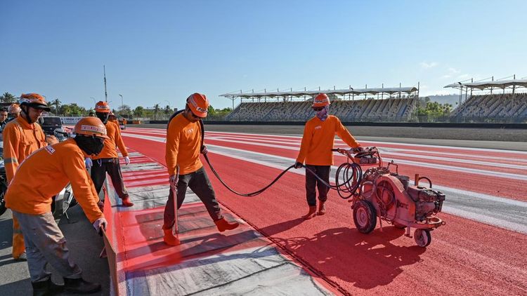 Jelang MotoGP, Sirkuit Mandalika Mulai Dipoles