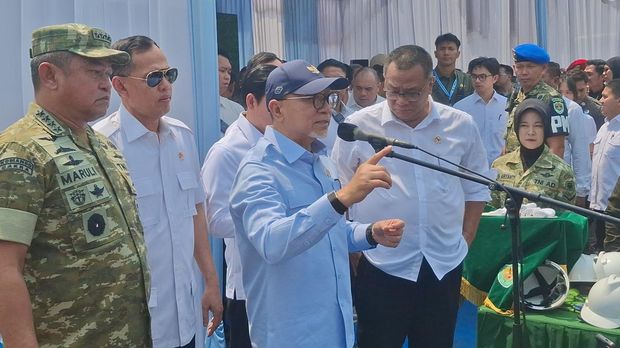 Proyek pembangunan Pengolahan Sampah menjadi Energi listrik (PSEL) dan teknologi pirolisis resmi dimulai di kawasan TPAS Galuga, Bogor, Jawa Barat. (M Sholihin/detikcom) Proyek pembangunan Pengolahan Sampah menjadi Energi listrik (PSEL) dan teknologi pirolisis resmi dimulai di kawasan TPAS Galuga, Bogor, Jawa Barat. (M Sholihin/detikcom)