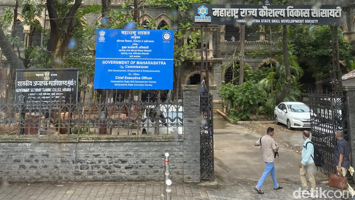 Sekolah-sekolah di Mumbai India