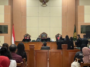 Diadili Usai 5 Kali Praperadilan, Roy Suryo Didakwa Memfitnah Jokowi